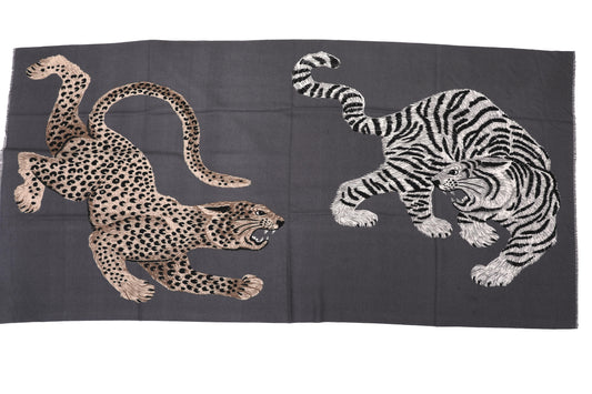 Schal mit Tiger