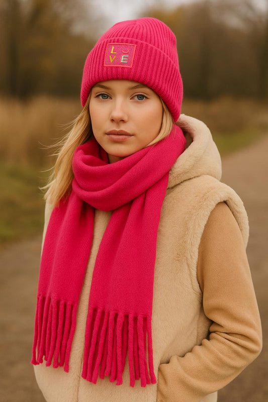 Rippenstrick Mütze LOVE mit Neon Patch