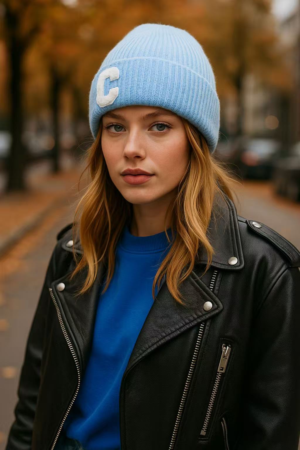 Strickmütze mit "C" Patch